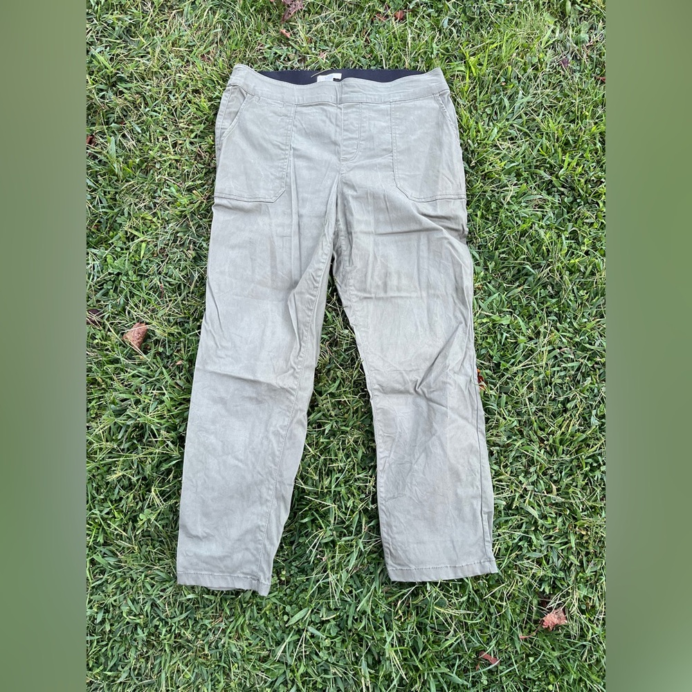 Croft & Barrow Women's Straight Leg Pants - Light Olive Green